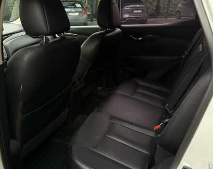 Білий Ніссан Rogue Sport, об'ємом двигуна 2 л та пробігом 53 тис. км за 14999 $, фото 7 на Automoto.ua