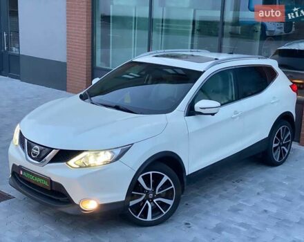 Белый Ниссан Rogue Sport, объемом двигателя 2 л и пробегом 61 тыс. км за 17690 $, фото 1 на Automoto.ua