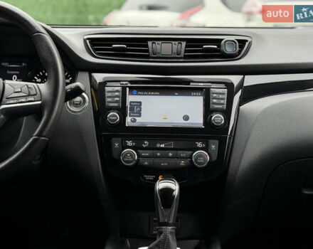 Белый Ниссан Rogue Sport, объемом двигателя 2 л и пробегом 68 тыс. км за 16900 $, фото 46 на Automoto.ua