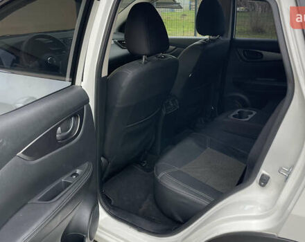 Білий Ніссан Rogue Sport, об'ємом двигуна 2 л та пробігом 62 тис. км за 14800 $, фото 29 на Automoto.ua