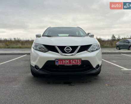 Белый Ниссан Rogue Sport, объемом двигателя 2 л и пробегом 76 тыс. км за 14900 $, фото 7 на Automoto.ua