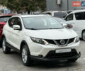 Белый Ниссан Rogue Sport, объемом двигателя 2 л и пробегом 68 тыс. км за 16900 $, фото 3 на Automoto.ua