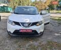 Белый Ниссан Rogue Sport, объемом двигателя 2 л и пробегом 155 тыс. км за 15500 $, фото 9 на Automoto.ua