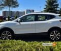 Белый Ниссан Rogue Sport, объемом двигателя 2 л и пробегом 80 тыс. км за 15999 $, фото 3 на Automoto.ua