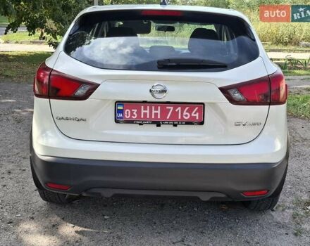 Белый Ниссан Rogue Sport, объемом двигателя 2 л и пробегом 155 тыс. км за 15500 $, фото 8 на Automoto.ua