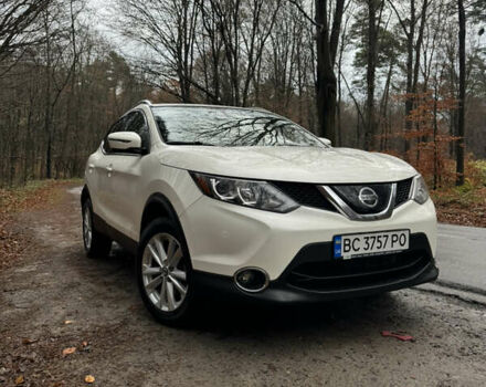 Белый Ниссан Rogue Sport, объемом двигателя 2 л и пробегом 81 тыс. км за 16500 $, фото 1 на Automoto.ua
