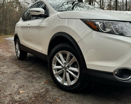 Белый Ниссан Rogue Sport, объемом двигателя 2 л и пробегом 81 тыс. км за 16500 $, фото 6 на Automoto.ua