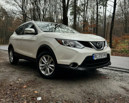 Белый Ниссан Rogue Sport, объемом двигателя 2 л и пробегом 81 тыс. км за 16500 $, фото 4 на Automoto.ua
