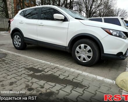 Белый Ниссан Rogue Sport, объемом двигателя 2 л и пробегом 70 тыс. км за 16700 $, фото 3 на Automoto.ua