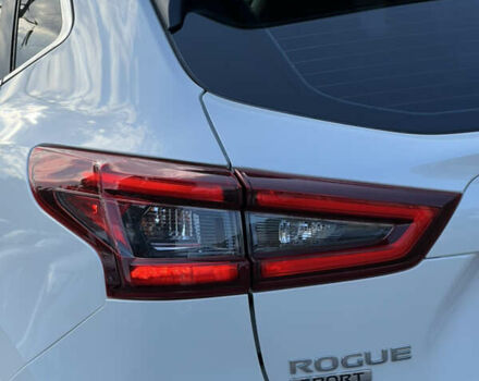 Білий Ніссан Rogue Sport, об'ємом двигуна 2 л та пробігом 32 тис. км за 19400 $, фото 12 на Automoto.ua