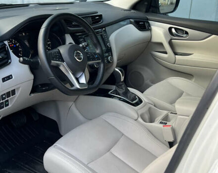 Білий Ніссан Rogue Sport, об'ємом двигуна 2 л та пробігом 32 тис. км за 19400 $, фото 18 на Automoto.ua