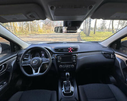 Белый Ниссан Rogue Sport, объемом двигателя 2 л и пробегом 42 тыс. км за 16000 $, фото 6 на Automoto.ua