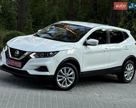 Белый Ниссан Rogue Sport, объемом двигателя 2 л и пробегом 91 тыс. км за 15700 $, фото 8 на Automoto.ua