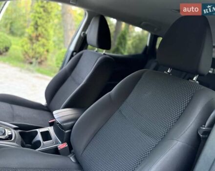 Белый Ниссан Rogue Sport, объемом двигателя 2 л и пробегом 91 тыс. км за 15700 $, фото 66 на Automoto.ua