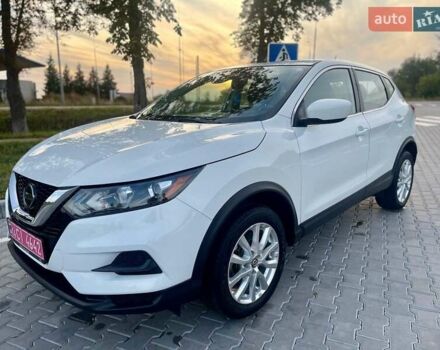 Белый Ниссан Rogue Sport, объемом двигателя 2 л и пробегом 101 тыс. км за 16700 $, фото 18 на Automoto.ua