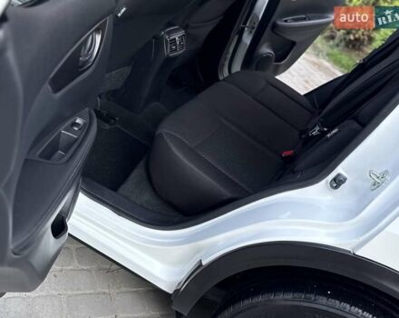 Белый Ниссан Rogue Sport, объемом двигателя 2 л и пробегом 91 тыс. км за 15700 $, фото 85 на Automoto.ua