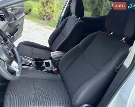 Белый Ниссан Rogue Sport, объемом двигателя 2 л и пробегом 91 тыс. км за 15700 $, фото 65 на Automoto.ua