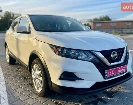 Белый Ниссан Rogue Sport, объемом двигателя 2 л и пробегом 101 тыс. км за 16700 $, фото 10 на Automoto.ua