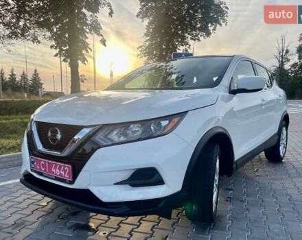 Белый Ниссан Rogue Sport, объемом двигателя 2 л и пробегом 101 тыс. км за 16700 $, фото 14 на Automoto.ua