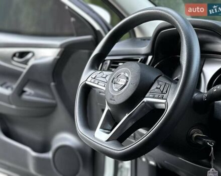 Белый Ниссан Rogue Sport, объемом двигателя 2 л и пробегом 91 тыс. км за 15700 $, фото 72 на Automoto.ua