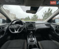 Белый Ниссан Rogue Sport, объемом двигателя 2 л и пробегом 111 тыс. км за 15500 $, фото 7 на Automoto.ua