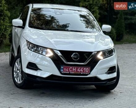 Белый Ниссан Rogue Sport, объемом двигателя 2 л и пробегом 91 тыс. км за 15700 $, фото 25 на Automoto.ua