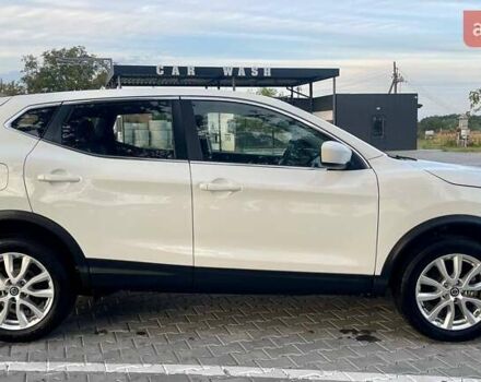 Белый Ниссан Rogue Sport, объемом двигателя 2 л и пробегом 101 тыс. км за 16700 $, фото 22 на Automoto.ua