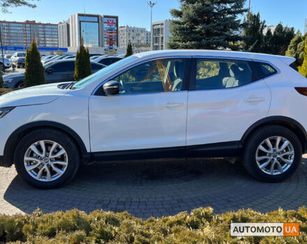 Білий Ніссан Rogue Sport, об'ємом двигуна 2 л та пробігом 74 тис. км за 16400 $, фото 3 на Automoto.ua