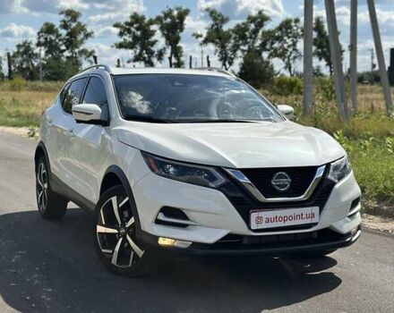 Белый Ниссан Rogue Sport, объемом двигателя 2 л и пробегом 17 тыс. км за 19300 $, фото 2 на Automoto.ua