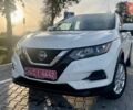 Белый Ниссан Rogue Sport, объемом двигателя 2 л и пробегом 101 тыс. км за 16700 $, фото 3 на Automoto.ua