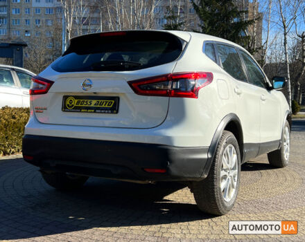 Білий Ніссан Rogue Sport, об'ємом двигуна 2 л та пробігом 74 тис. км за 16400 $, фото 6 на Automoto.ua
