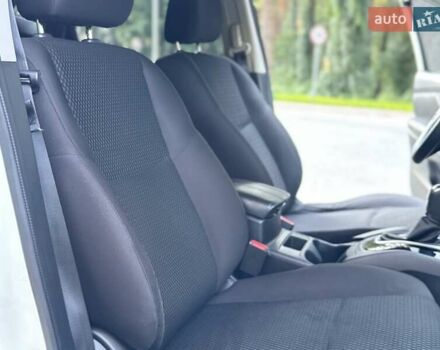 Белый Ниссан Rogue Sport, объемом двигателя 2 л и пробегом 91 тыс. км за 15700 $, фото 78 на Automoto.ua