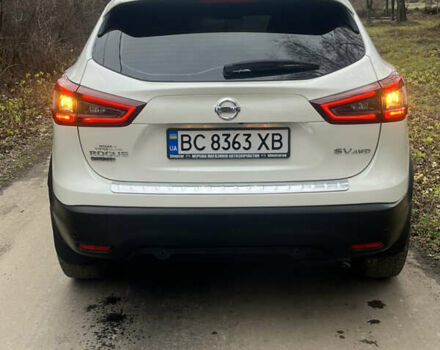 Белый Ниссан Rogue Sport, объемом двигателя 2 л и пробегом 29 тыс. км за 18000 $, фото 22 на Automoto.ua
