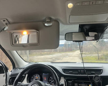 Белый Ниссан Rogue Sport, объемом двигателя 2 л и пробегом 29 тыс. км за 18000 $, фото 42 на Automoto.ua