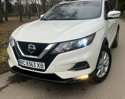 Белый Ниссан Rogue Sport, объемом двигателя 2 л и пробегом 29 тыс. км за 18000 $, фото 19 на Automoto.ua