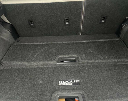 Белый Ниссан Rogue Sport, объемом двигателя 2 л и пробегом 29 тыс. км за 18000 $, фото 35 на Automoto.ua