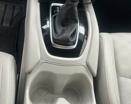 Белый Ниссан Rogue Sport, объемом двигателя 2 л и пробегом 29 тыс. км за 18000 $, фото 34 на Automoto.ua