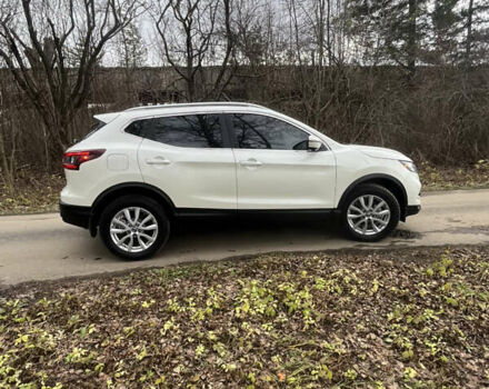 Белый Ниссан Rogue Sport, объемом двигателя 2 л и пробегом 29 тыс. км за 18000 $, фото 10 на Automoto.ua