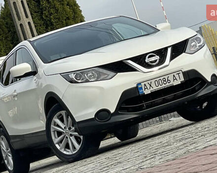 Білий Ніссан Rogue Sport, об'ємом двигуна 2 л та пробігом 62 тис. км за 14800 $, фото 1 на Automoto.ua