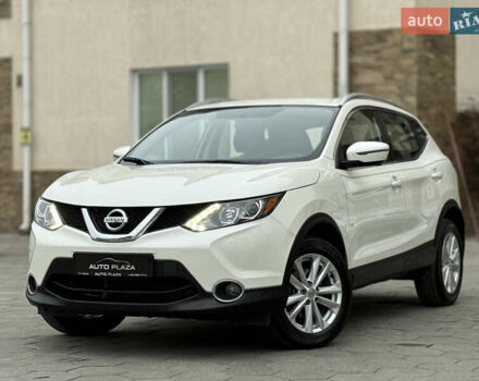 Белый Ниссан Rogue Sport, объемом двигателя 2 л и пробегом 75 тыс. км за 16900 $, фото 1 на Automoto.ua