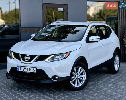 Белый Ниссан Rogue Sport, объемом двигателя 0 л и пробегом 68 тыс. км за 17900 $, фото 1 на Automoto.ua