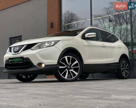 Белый Ниссан Rogue Sport, объемом двигателя 2 л и пробегом 61 тыс. км за 16490 $, фото 1 на Automoto.ua