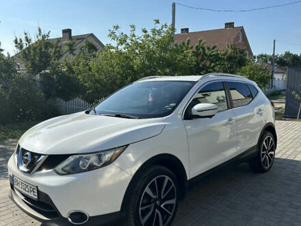 Ніссан Rogue Sport 2017 у Одесі на Automoto.ua Білий Ніссан Rogue Sport, об'ємом двигуна 2 л та пробігом 53 тис. км за 16800 $, фото 1 на Automoto.ua