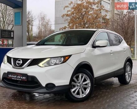 Белый Ниссан Rogue Sport, объемом двигателя 2 л и пробегом 131 тыс. км за 13499 $, фото 1 на Automoto.ua
