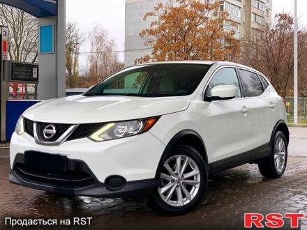 Белый Ниссан Rogue Sport, объемом двигателя 2 л и пробегом 131 тыс. км за 11999 $, фото 1 на Automoto.ua