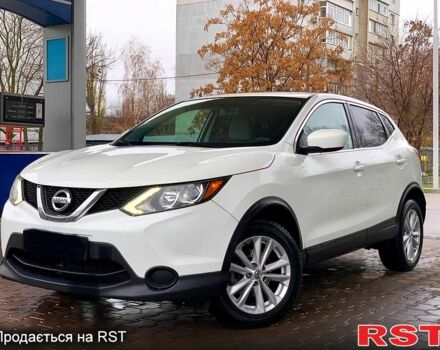Білий Ніссан Rogue Sport, об'ємом двигуна 2 л та пробігом 131 тис. км за 11999 $, фото 1 на Automoto.ua