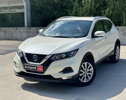 Білий Ніссан Rogue Sport, об'ємом двигуна 2 л та пробігом 68 тис. км за 18990 $, фото 1 на Automoto.ua