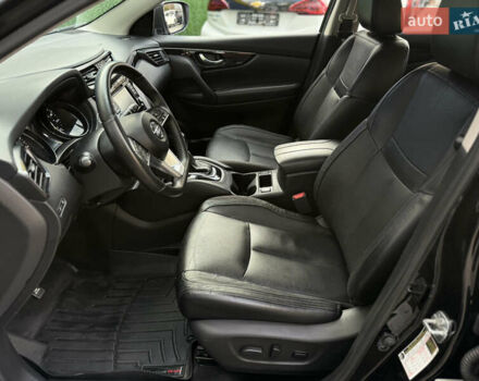 Чорний Ніссан Rogue Sport, об'ємом двигуна 2 л та пробігом 88 тис. км за 16900 $, фото 38 на Automoto.ua