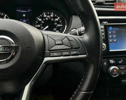Черный Ниссан Rogue Sport, объемом двигателя 2 л и пробегом 179 тыс. км за 16300 $, фото 14 на Automoto.ua