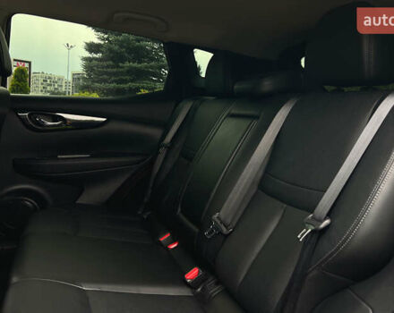 Черный Ниссан Rogue Sport, объемом двигателя 2 л и пробегом 179 тыс. км за 16300 $, фото 17 на Automoto.ua